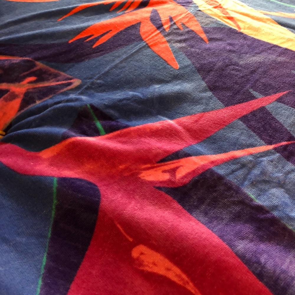 LAST ONE!!! BNIP PINK VS Round Beach Towel - Picture 3 of 7